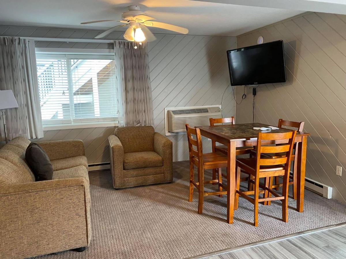 Marine Village 3*